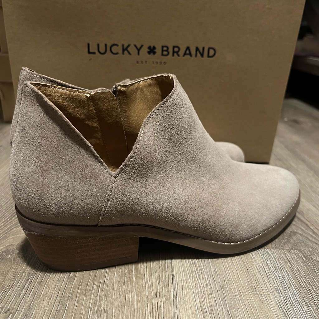 Lucky Brand Fenley Size 6 Brand New